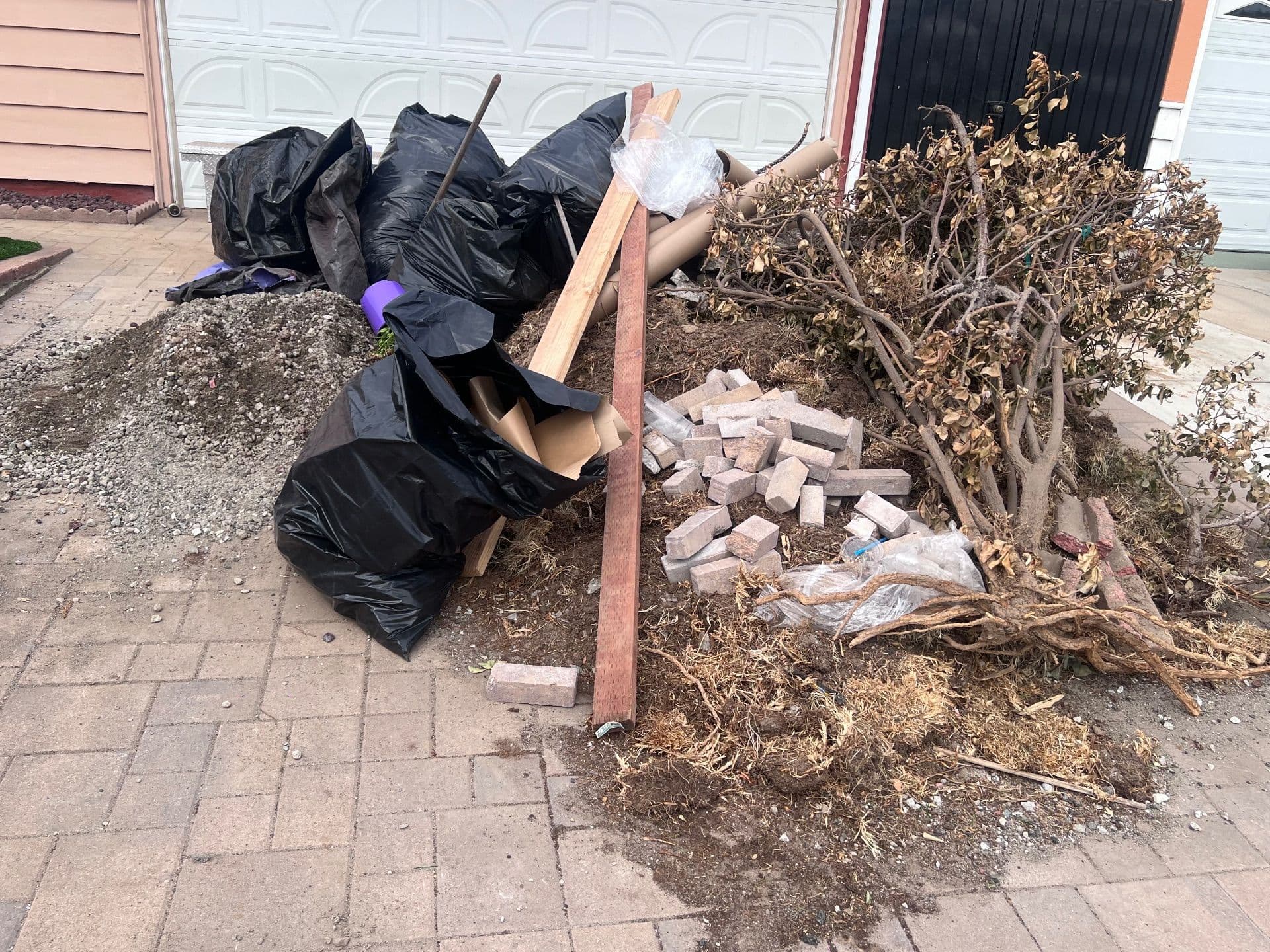 Transforming Messy Driveways into Pristine Spaces