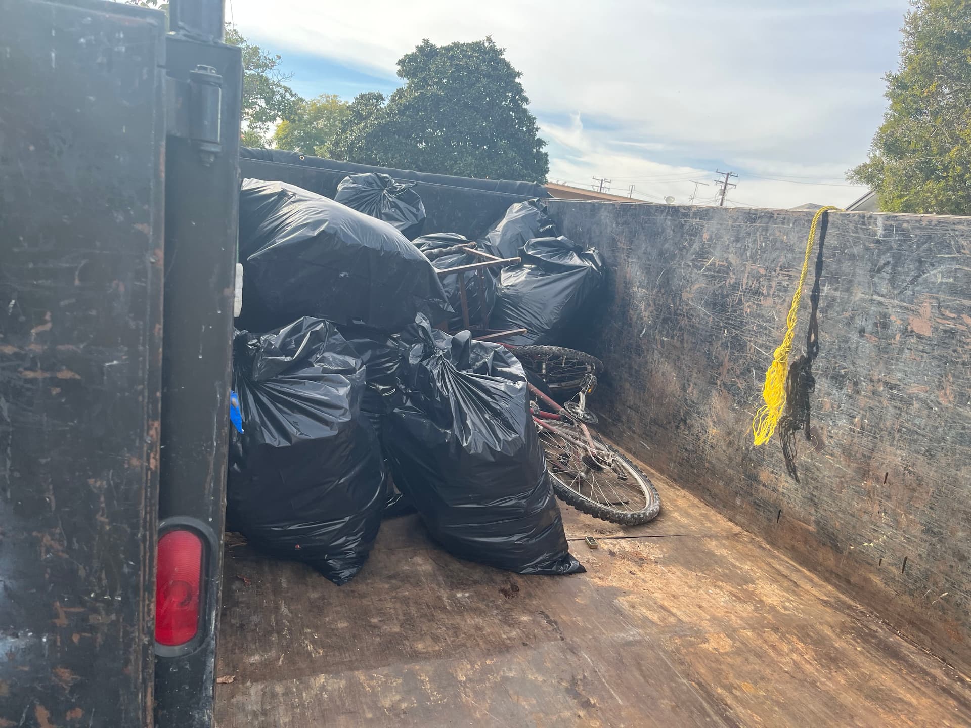 Gallery photos for Effective Junk Removal in La Cañada Flintridge: Image #2