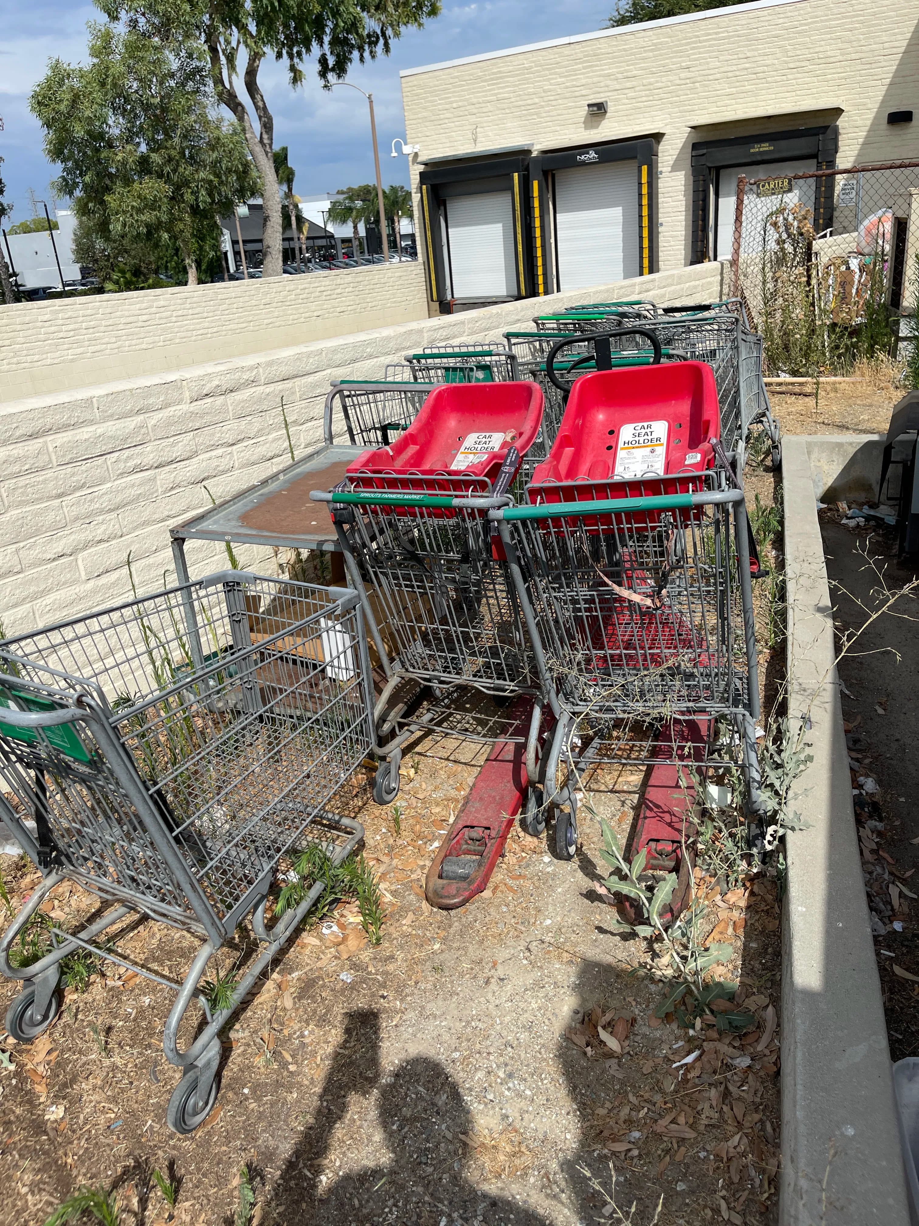 Project Commercial Junk Removal for Retail and Grocery Properties image