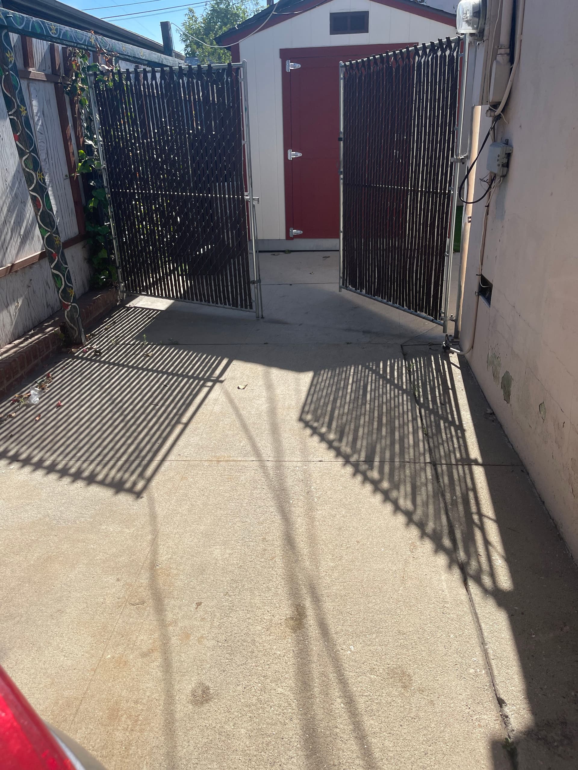 Gallery photos for Side Yard Junk Pickup That Actually Opened the Space Back Up: Image #1