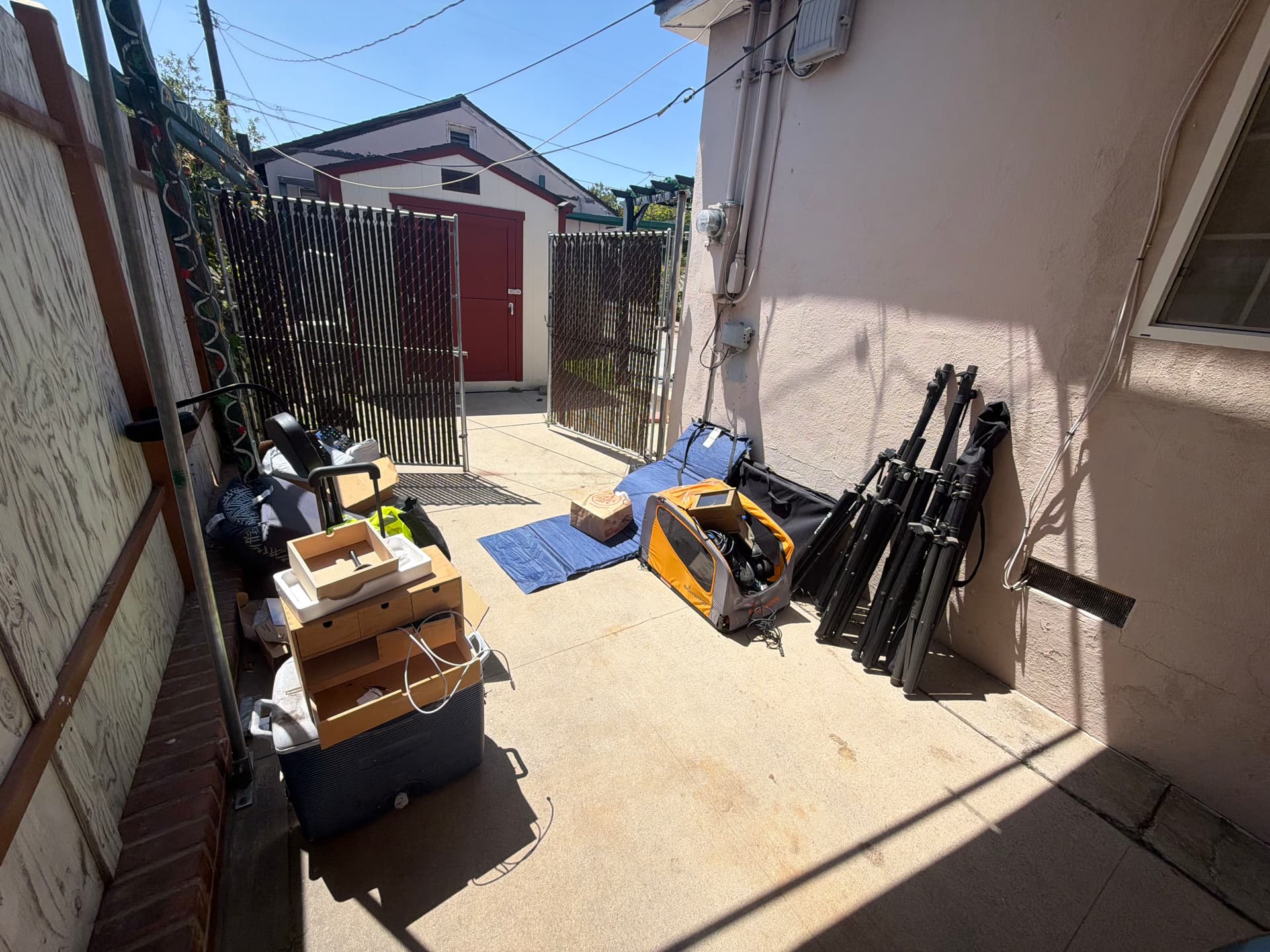 Side Yard Junk Pickup That Actually Opened the Space Back Up image