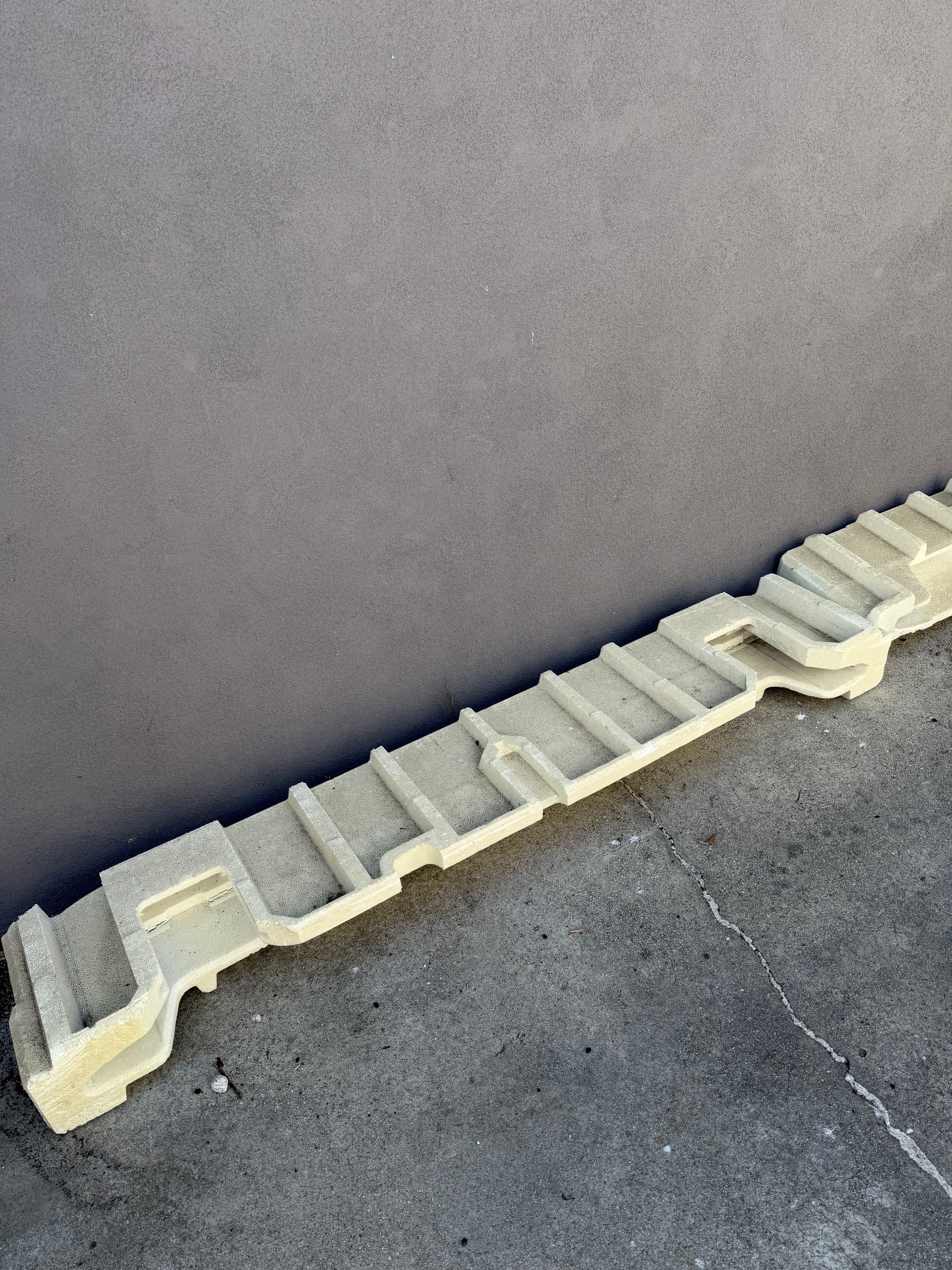 Gallery photos for Side-of-Garage Junk Removal Done Right: Image #1