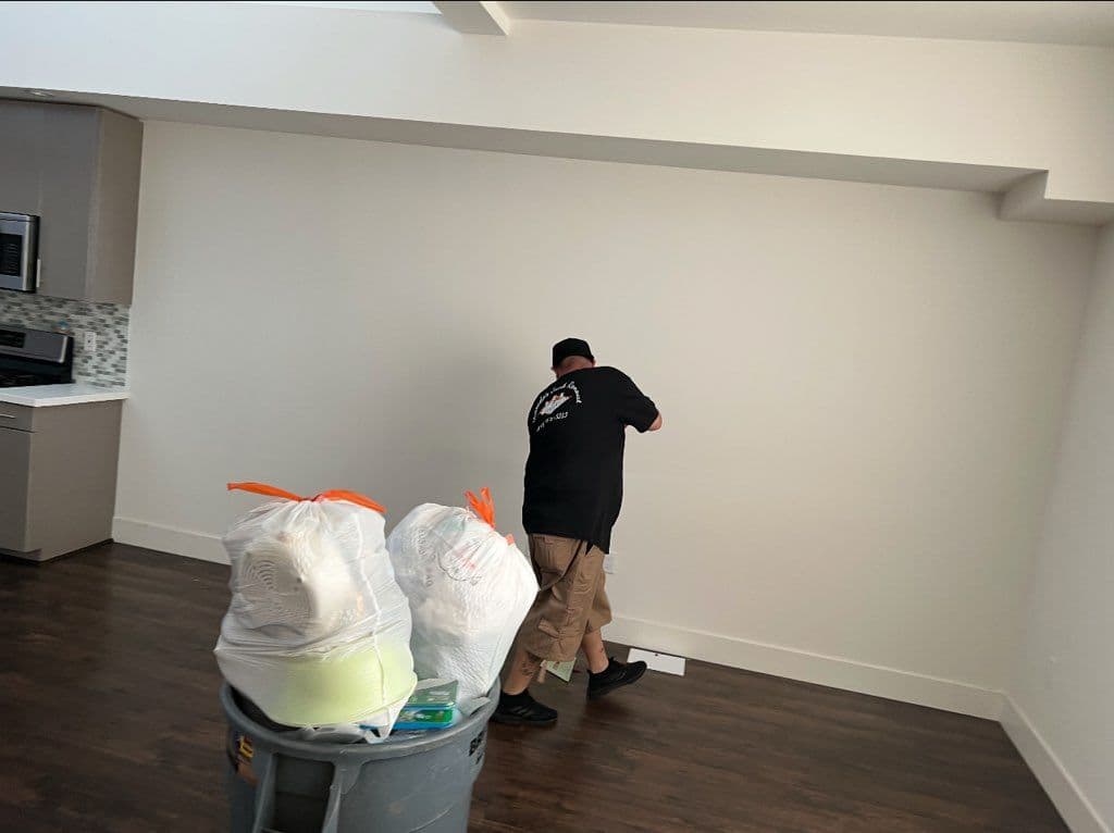 Effortless Junk Removal in Valley Village image