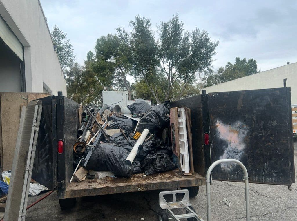 Efficient Junk Removal in Pasadena