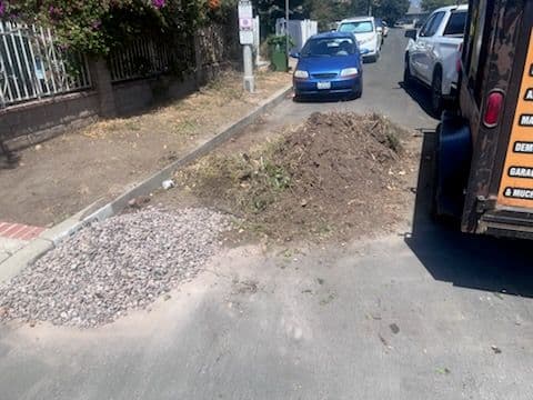 Gallery photos for Efficient Waste Cleanup in North Hollywood: Image #1